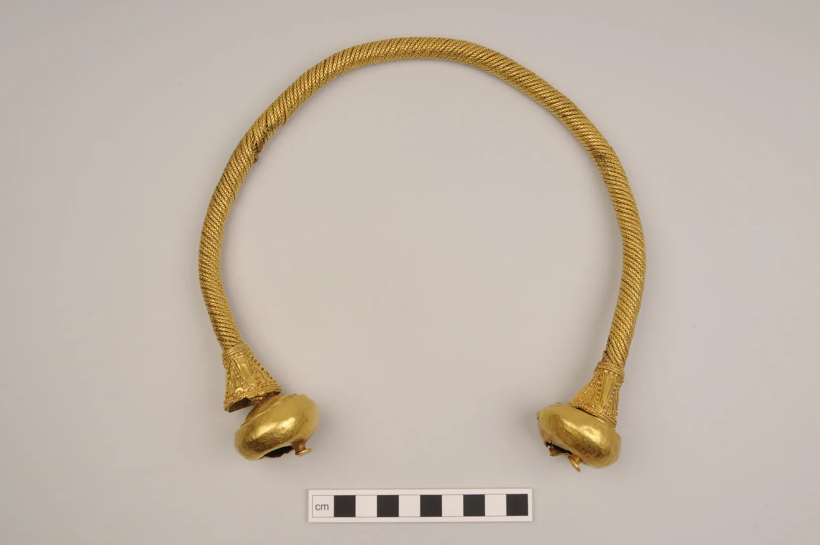 A neckring, made of twisted gold strips