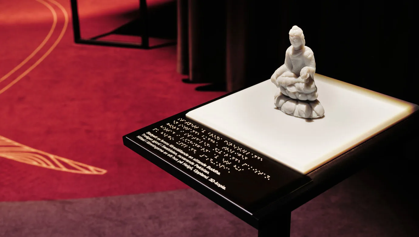 Helgö Buddha as a tactile object.