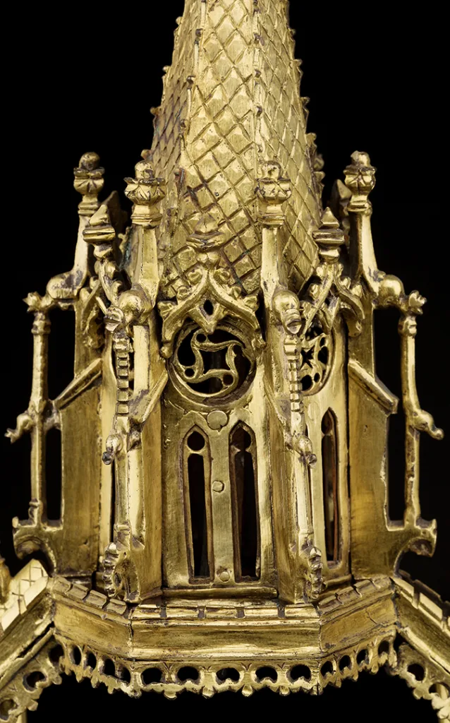 Architectural gold decoration