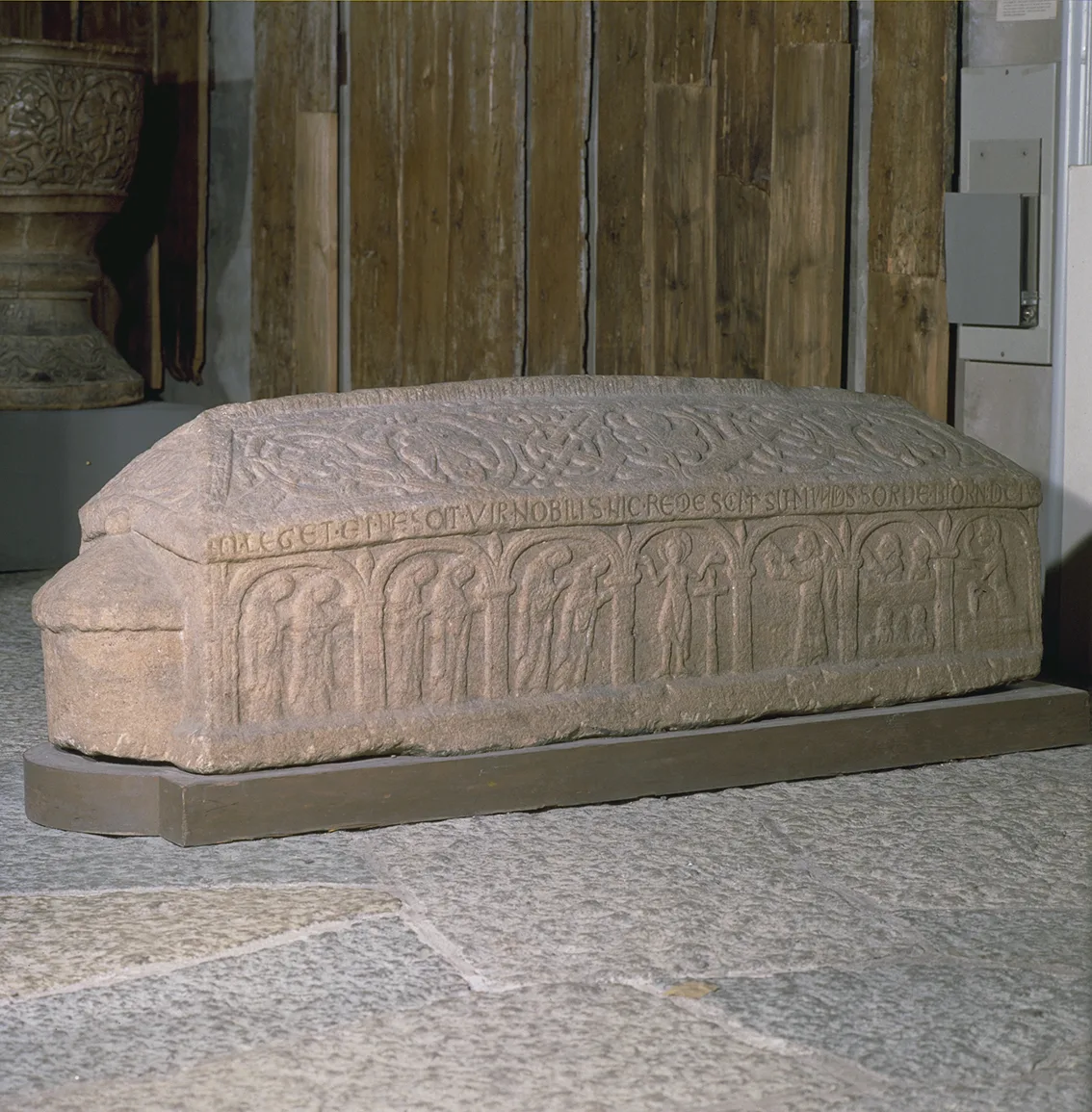 A tomb with carvings