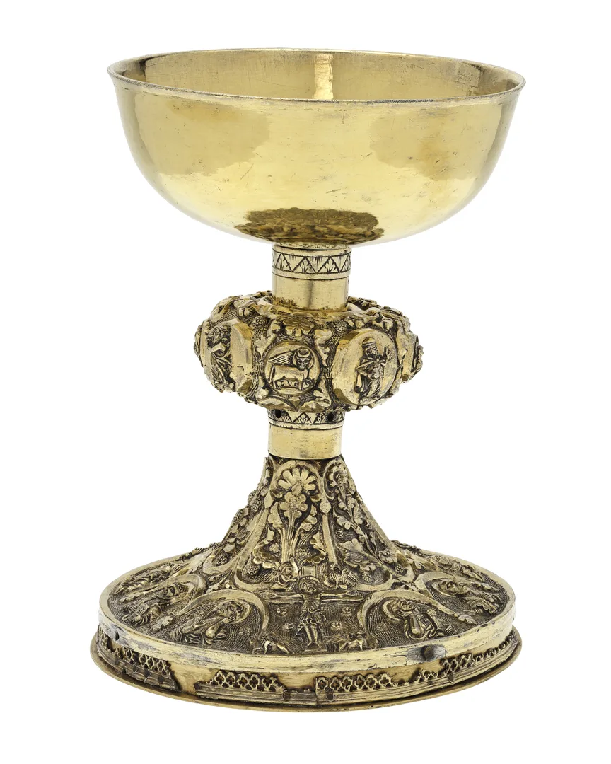 Silverkopp med dekorerad fot