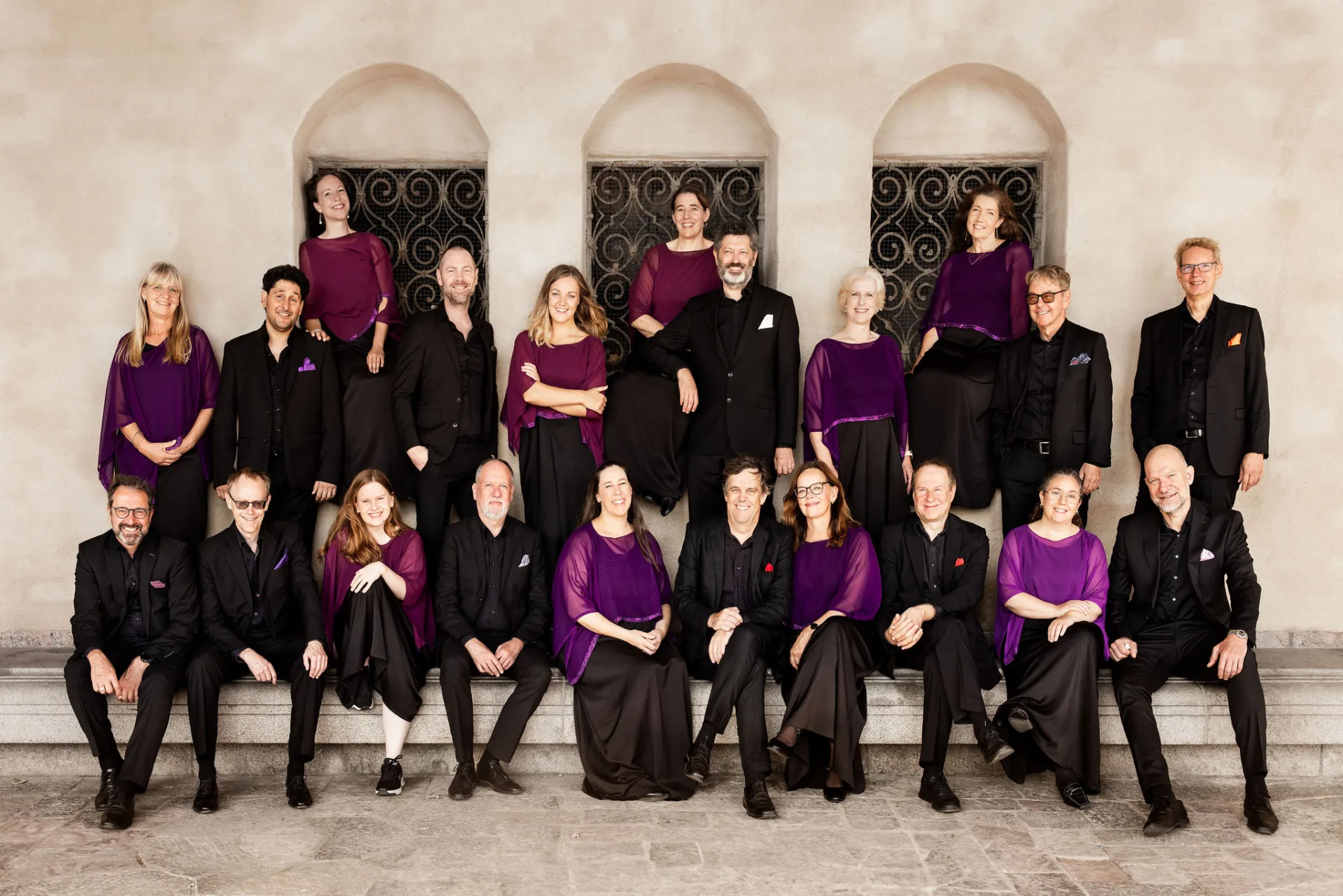 En porträttbild av kören